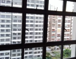 window-cleaning-services-canny-cleaning-singapore-hdb-clementi-1_wm