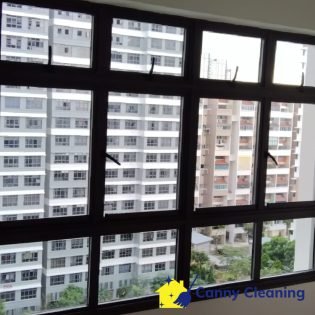 window-cleaning-services-canny-cleaning-singapore-hdb-clementi-1_wm